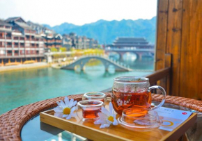 Fenghuang Joy Riverview Hostel